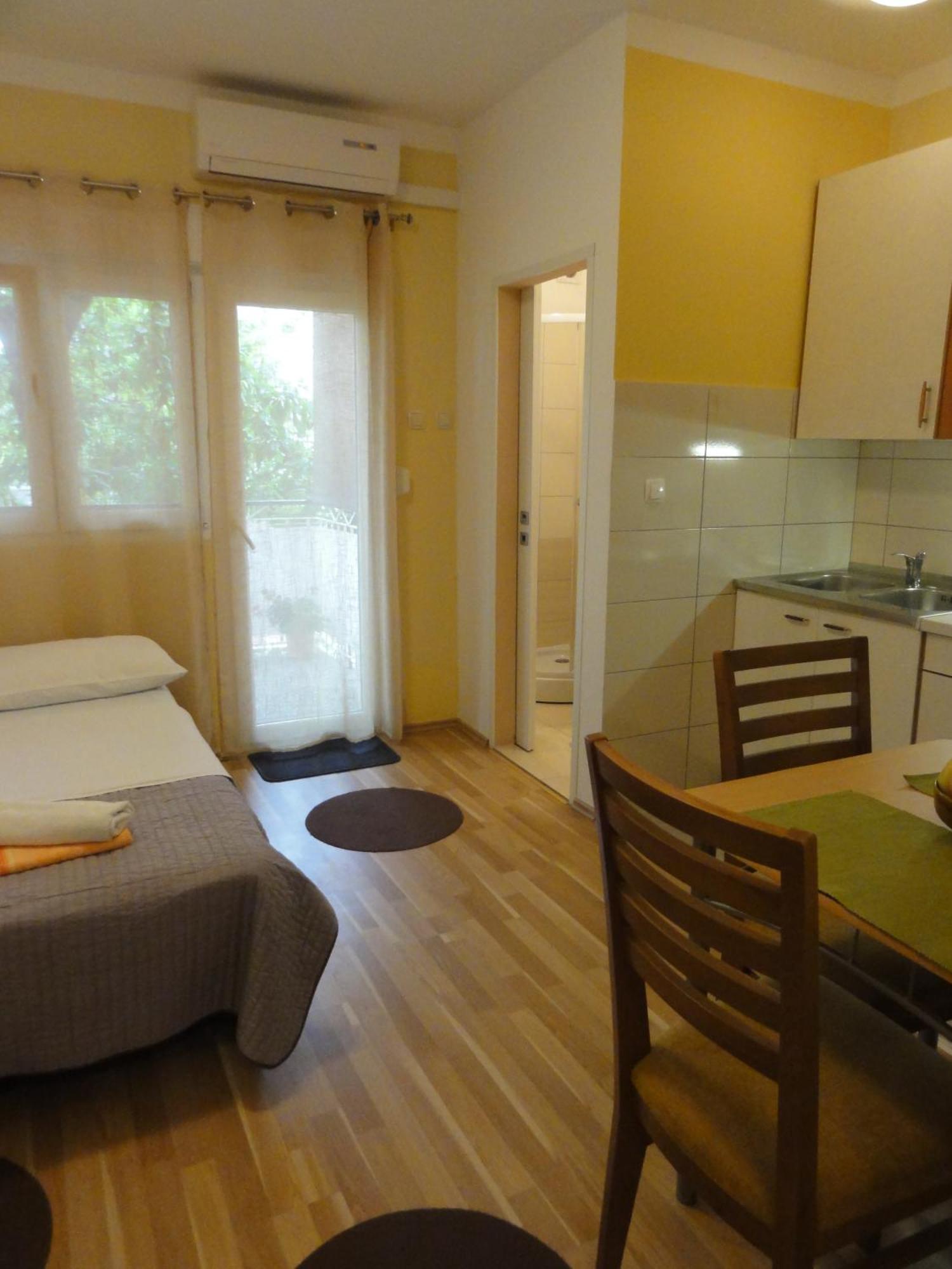 Guest Accommodation Neno Zadar Exterior photo